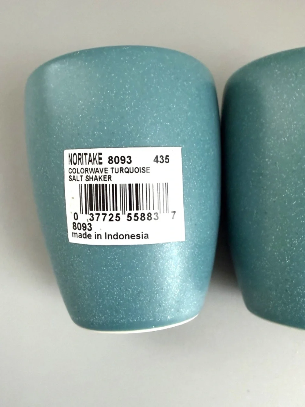 Noritake Colorwave Turquoise Stoneware Salt & Pepper Shakers Set 8093 New No Box
